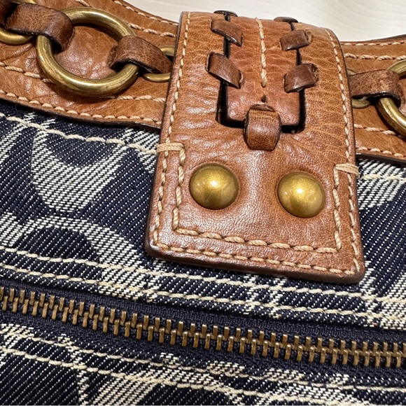 Coach Hamptons Signature Denim Special Edition Shoulder Bag - Picture 12 of 17